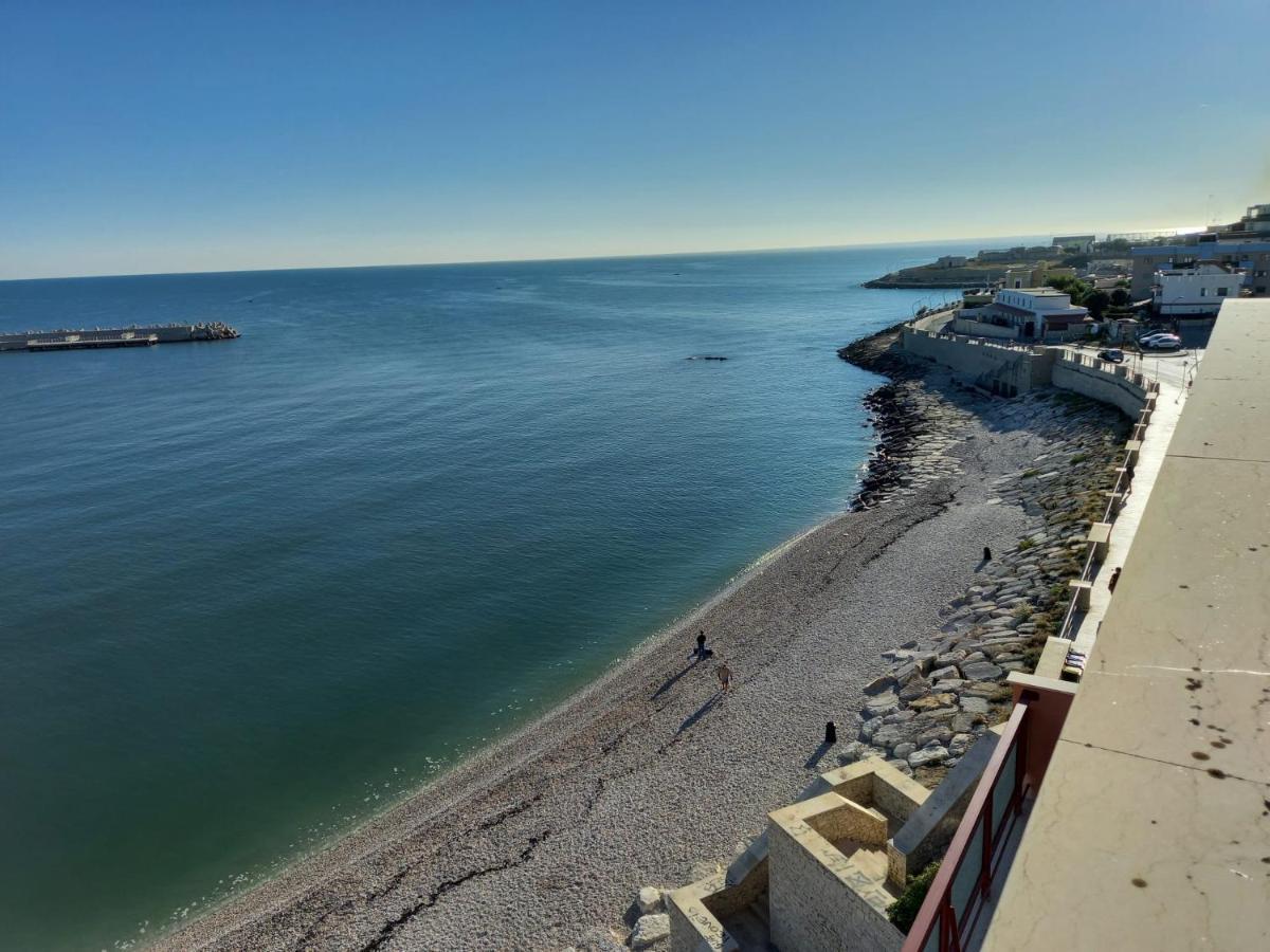 Ledueffe Casa Vacanze Bisceglie Exteriör bild